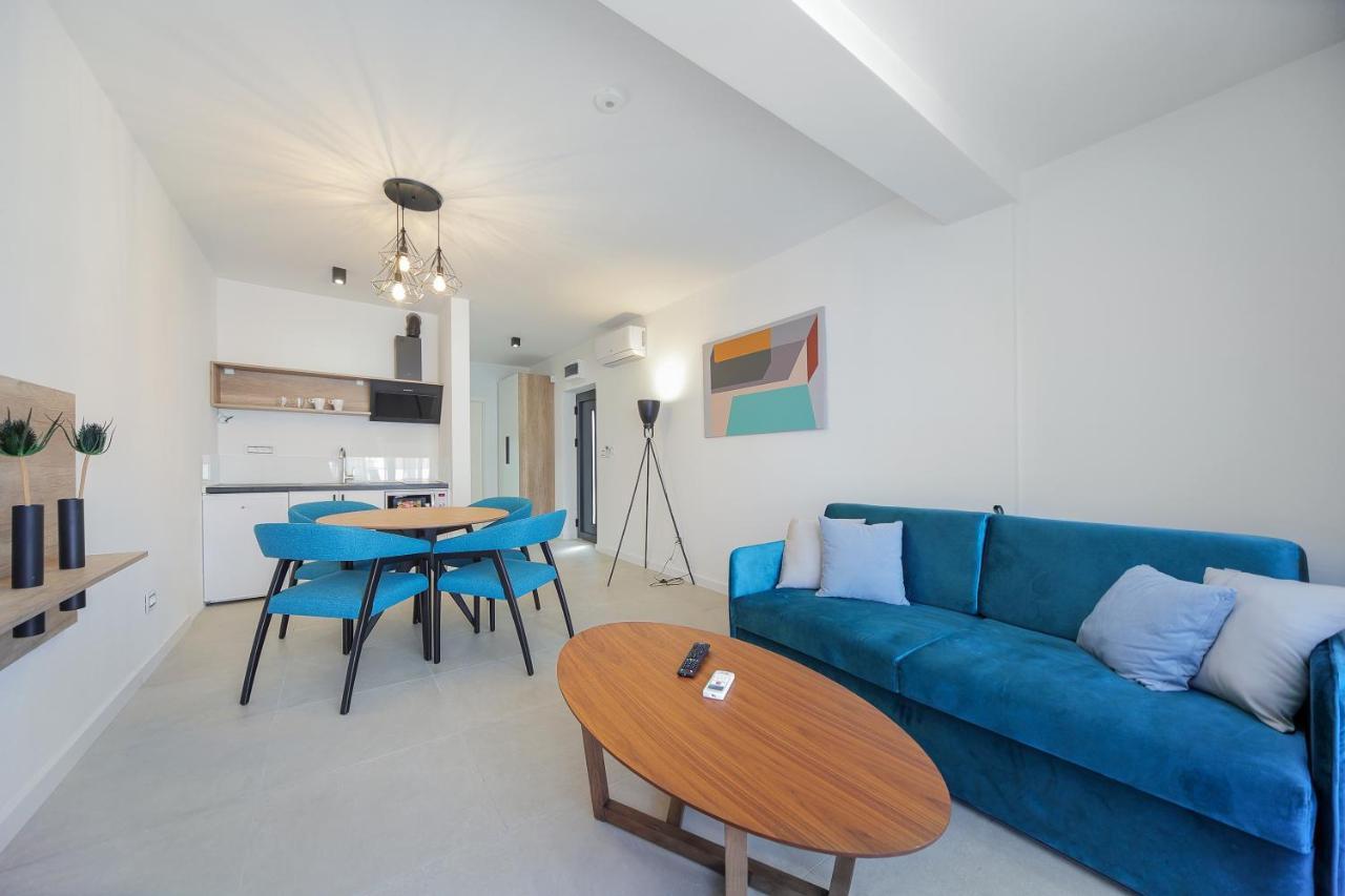 9 Apartments Ягодина Екстериор снимка